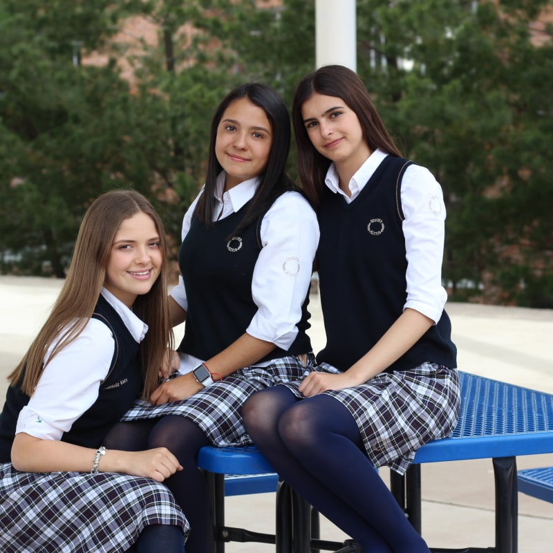 Alumnas de preparatoria de Everest Zacatecas